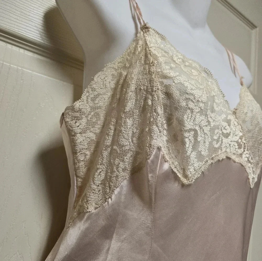 Vintage 90’s Victoria's Secret Blush Satin n Lace Front Split Ankle Gown Sz Med - Picture 8 of 17
